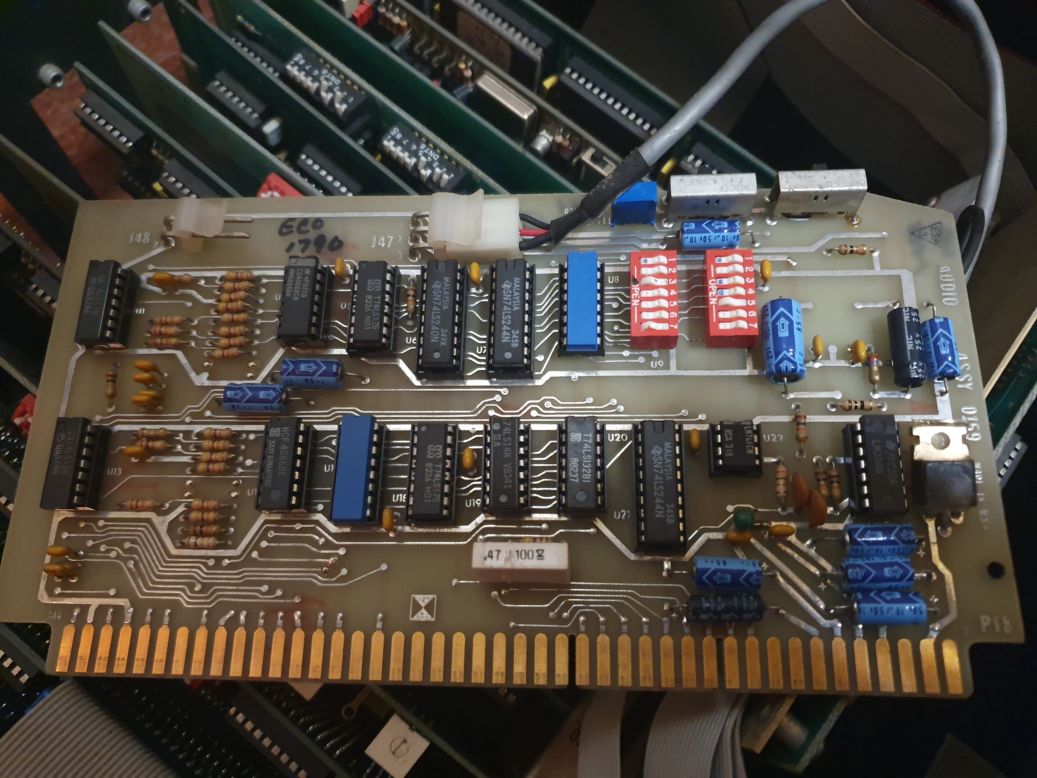 ECS-200